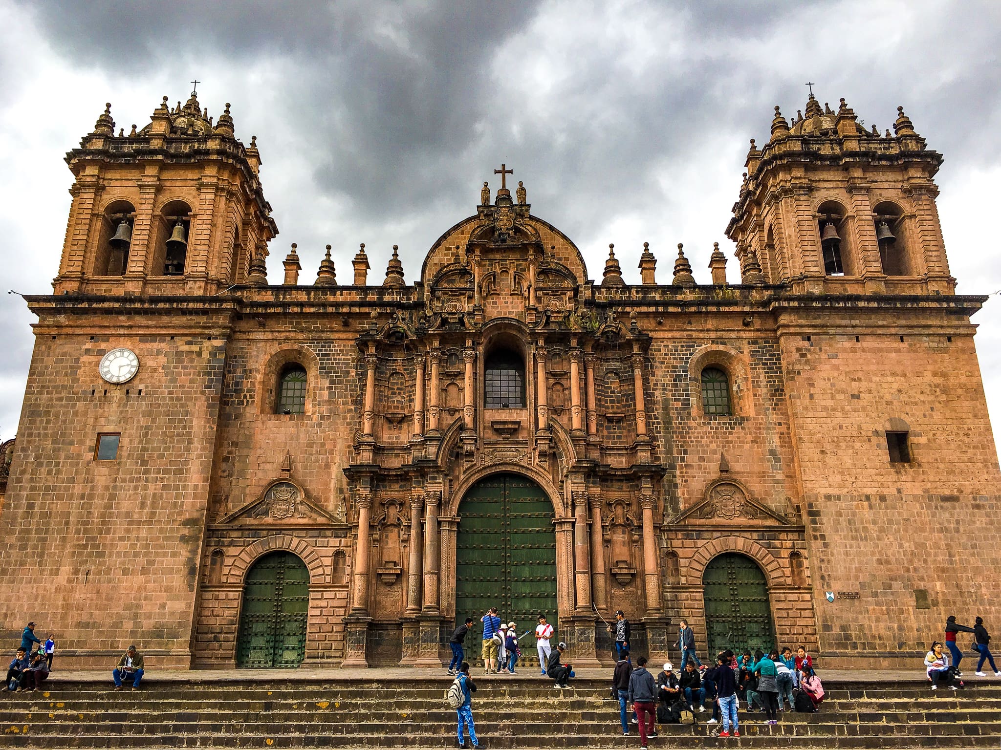 cathedral plaza de armas