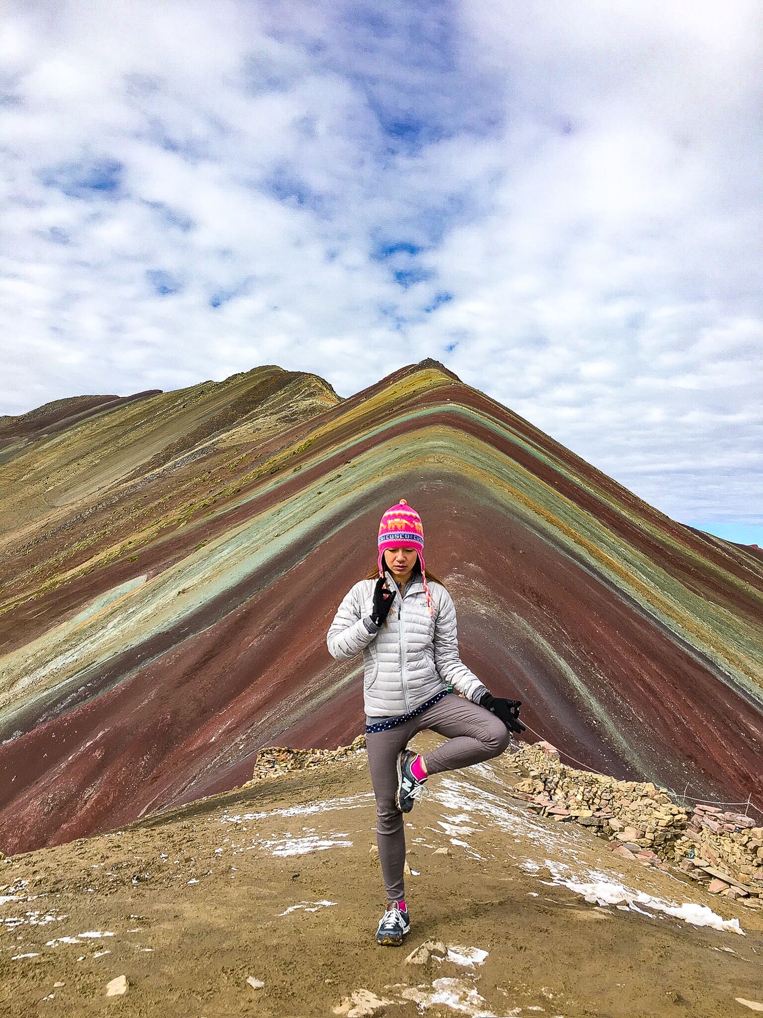 rainbow mountain vinicunca yoga